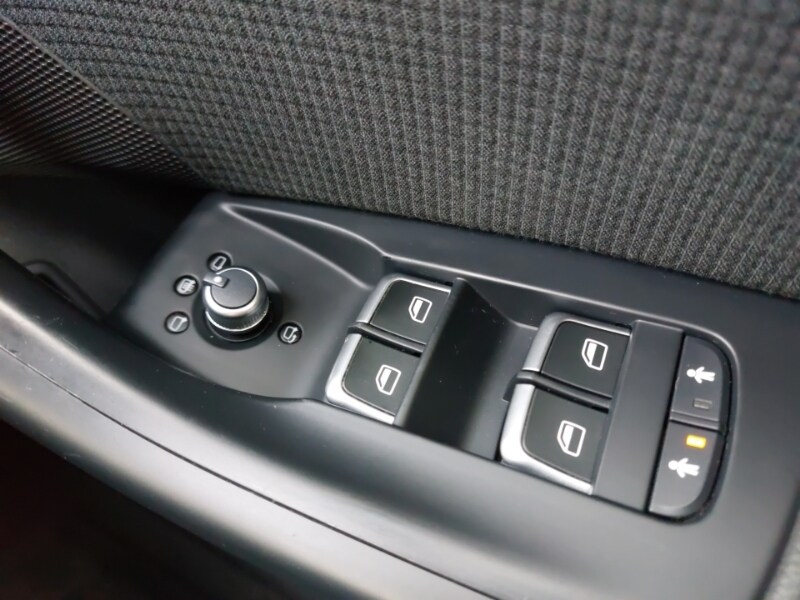 Used Audi Q3 2017 for sale - 77832137: Photo 19