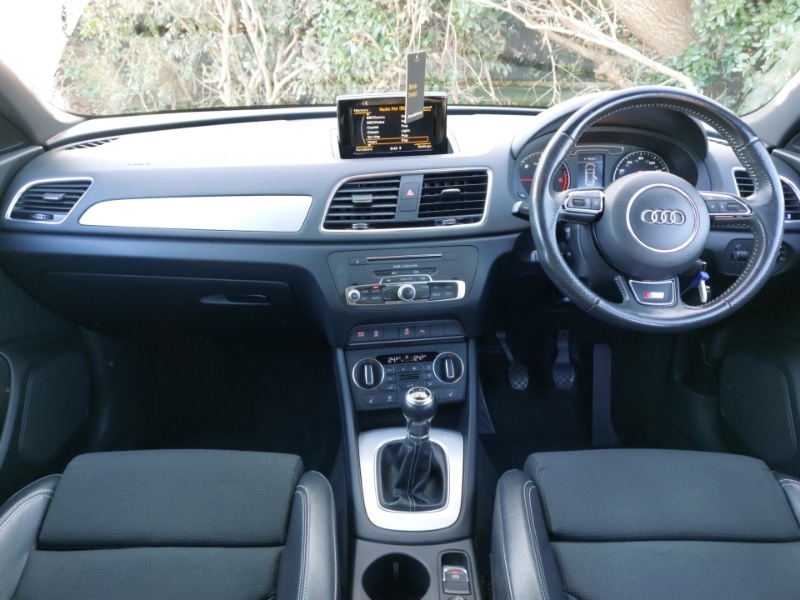 Used Audi Q3 2017 for sale - 77832137: Photo 2