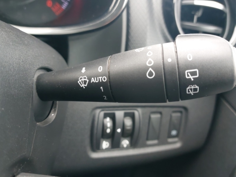 Used Renault Clio 2018 for sale - 77605729: Photo 14