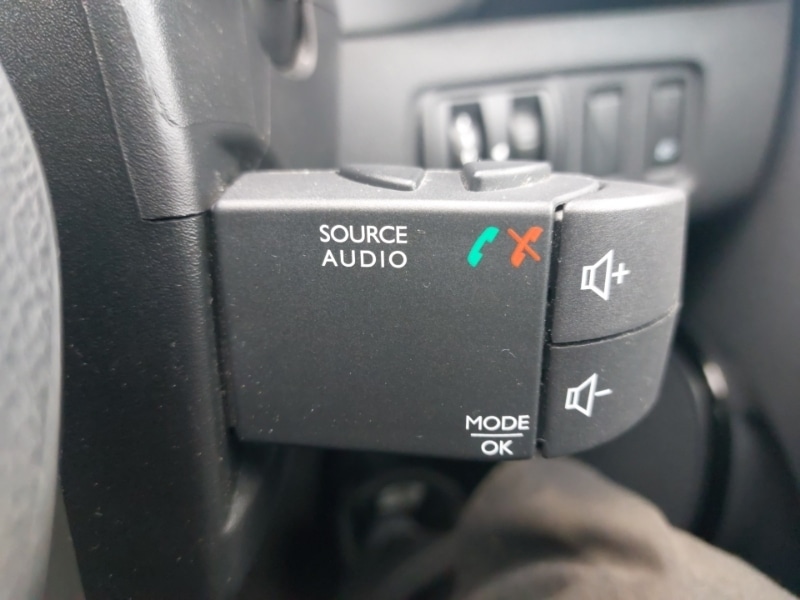 Used Renault Clio 2018 for sale - 77605729: Photo 16