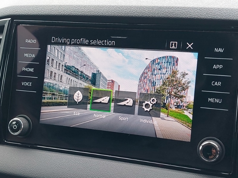 Used Skoda Karoq 2024 for sale - 76602418: Photo 16