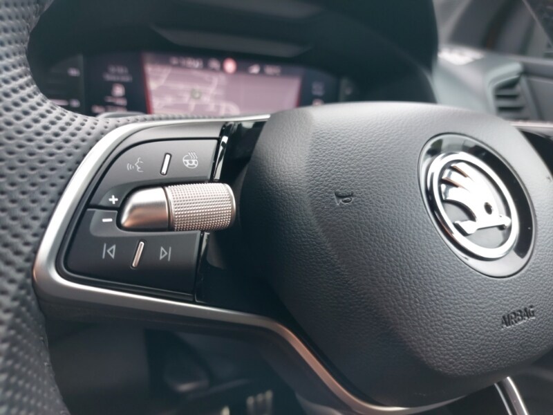 Used Skoda Karoq 2024 for sale - 76602418: Photo 17