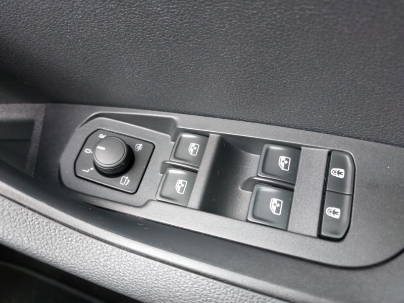 Used Skoda Karoq 2024 for sale - 76602418: Photo 19