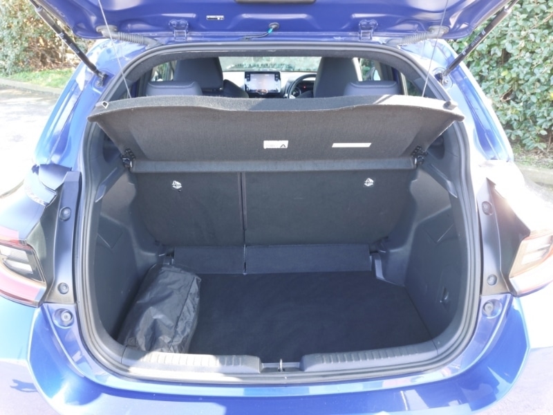 Used Toyota Yaris 2021 for sale - 77832136: Photo 8