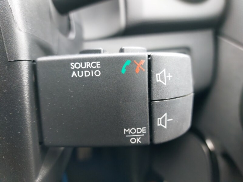 Used Renault Clio 2017 for sale - 77651903: Photo 17