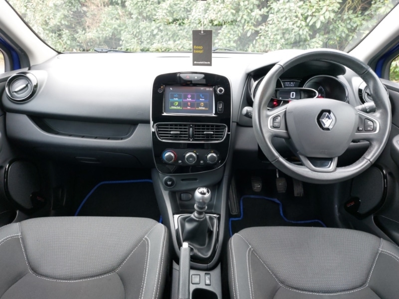 Used Renault Clio 2017 for sale - 77651903: Photo 2