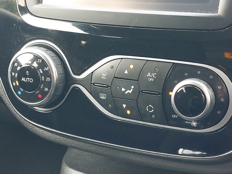 Used Renault Captur 2018 for sale - 77963928: Photo 15