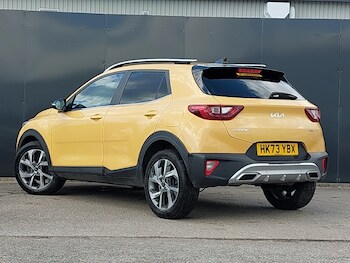 Used Kia Stonic 2024 for sale - 78489755: Photo