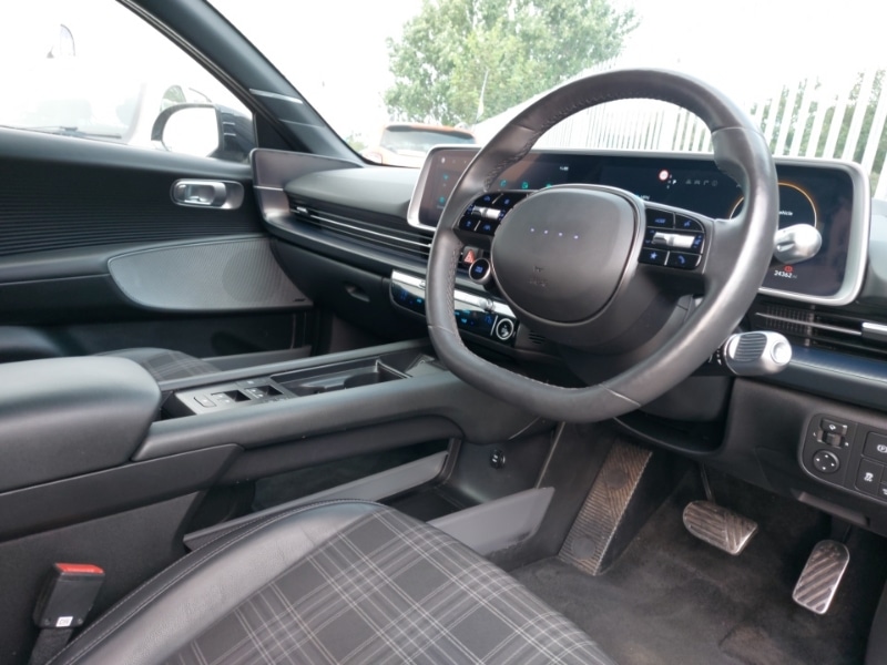 Used Hyundai IONIQ 6 2024 for sale - 76365316: Photo 11