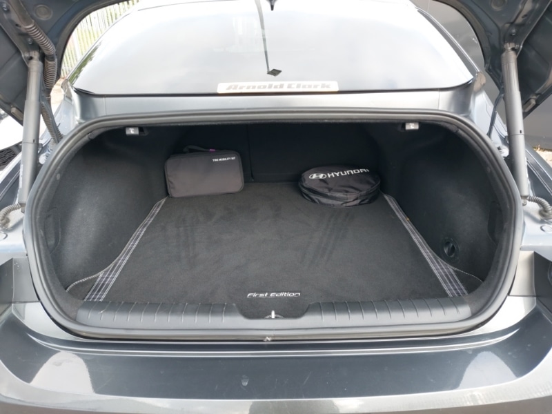 Used Hyundai IONIQ 6 2024 for sale - 76365316: Photo 8