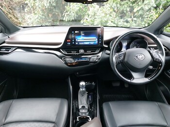 Used Toyota C-HR 2019 for sale - 77357762: Photo