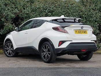Used Toyota C-HR 2019 for sale - 77357762: Photo