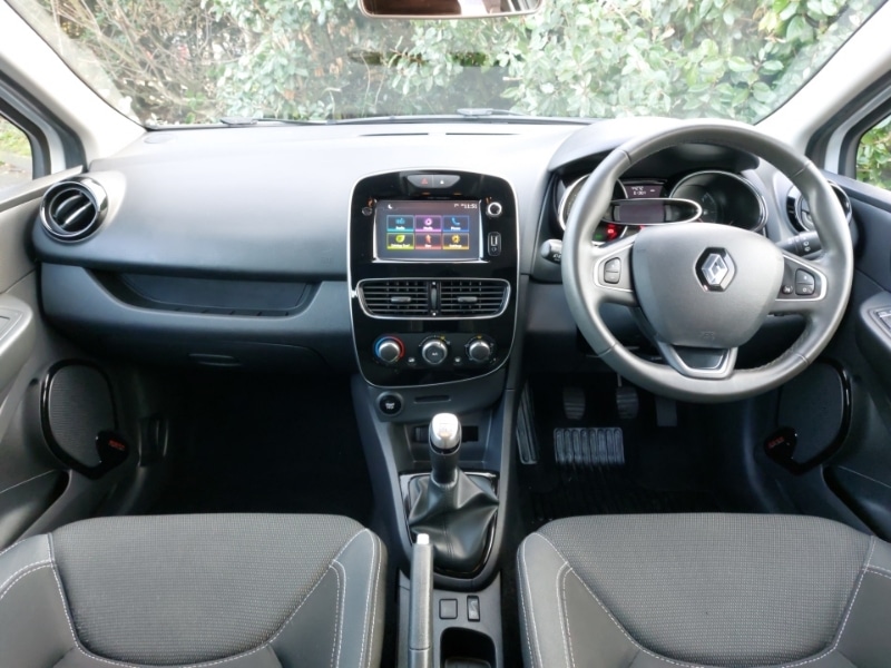 Used Renault Clio 2017 for sale - 77062500: Photo 2