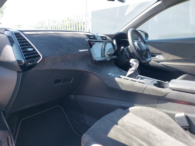 2019 DS Automobiles DS 7 1.2 PureTech Performance Line 5dr Hatchback Petrol Manu - Picture 5 of 19