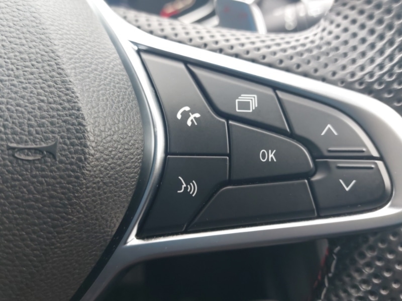 Used Renault Clio 2020 for sale - 77563014: Photo 12