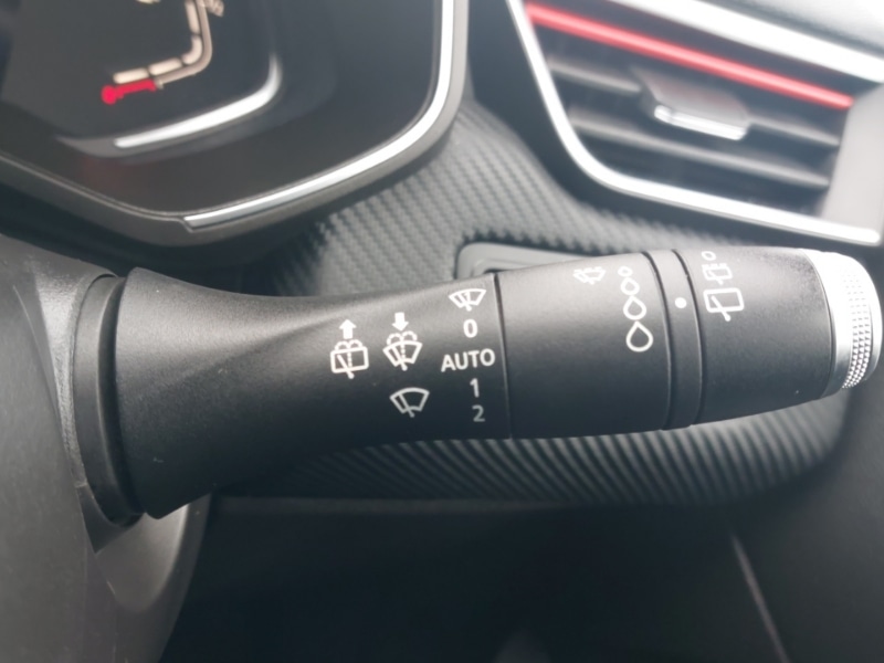 Used Renault Clio 2020 for sale - 77563014: Photo 14