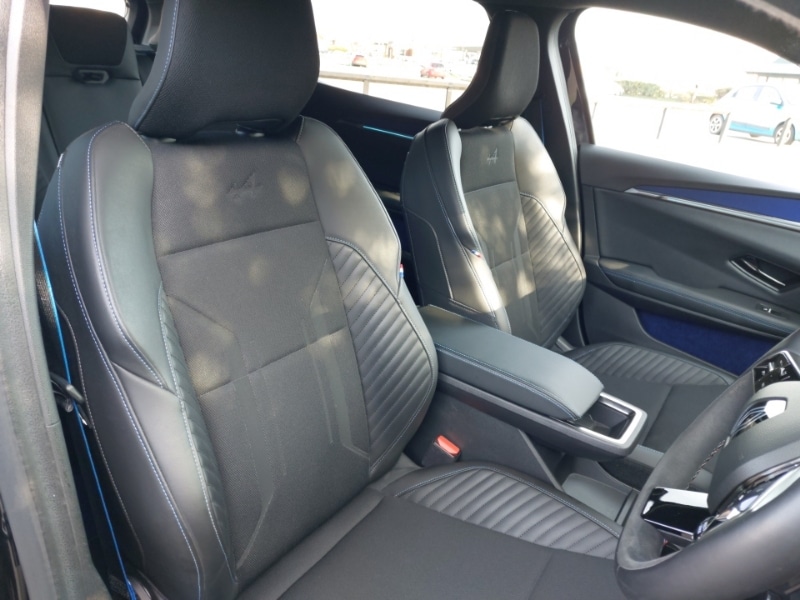 Used Renault Scenic E-Tech 2024 for sale - 77933268: Photo 10