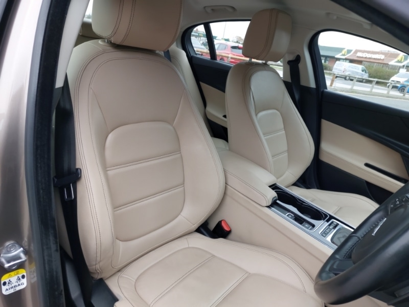 Used Jaguar XE 2025 for sale - 76331621: Photo 10