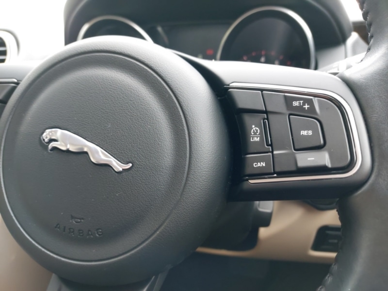 Used Jaguar XE 2025 for sale - 76331621: Photo 16