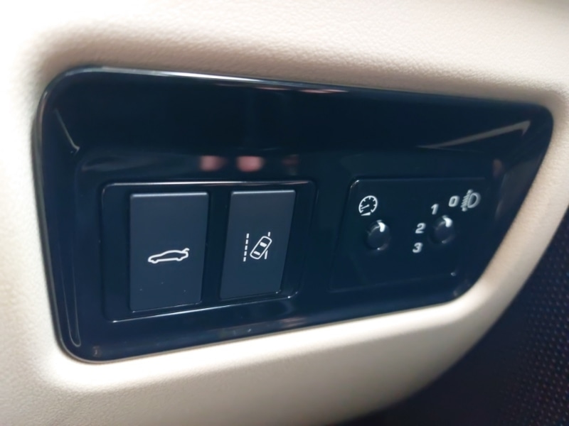 Used Jaguar XE 2025 for sale - 76331621: Photo 19