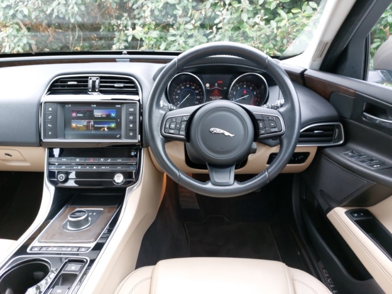 Used Jaguar XE 2025 for sale - 76331621: Photo 7