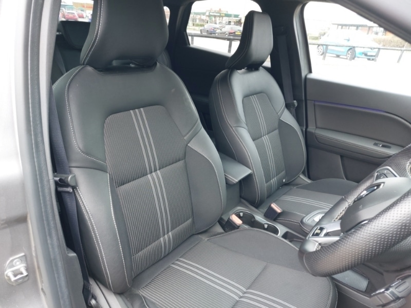 Used Renault Captur 2024 for sale - 77818377: Photo 10