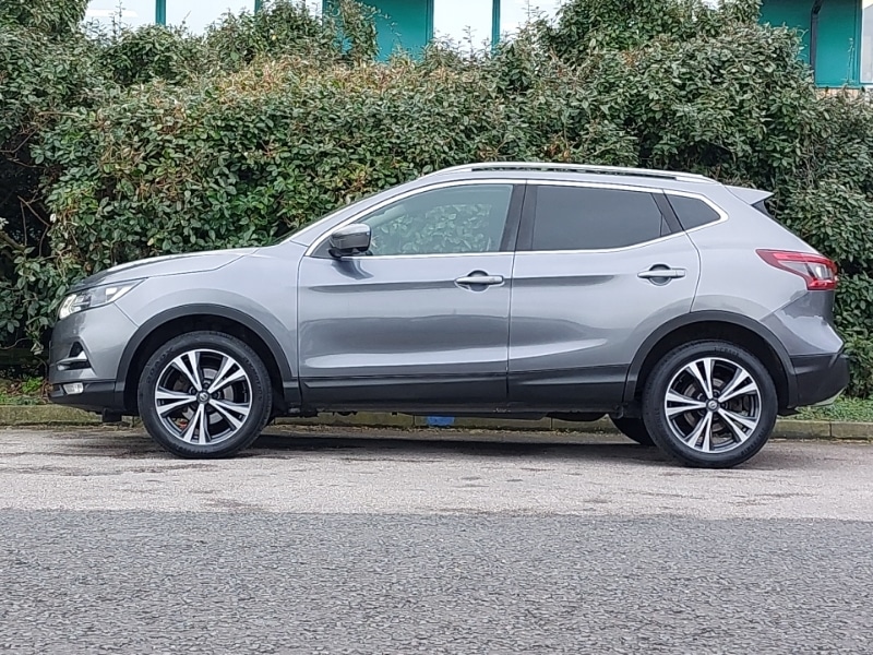 Used Nissan Qashqai 2017 for sale - 77988057: Photo 4