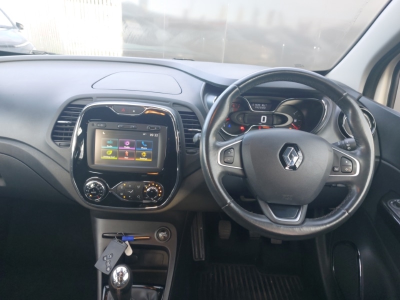Used Renault Captur 2016 for sale - 76403752: Photo 2