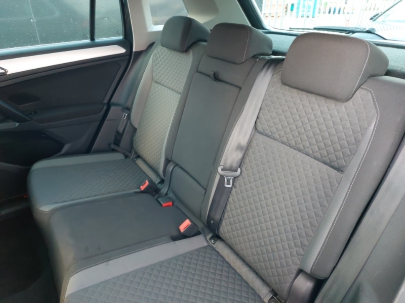 Used Volkswagen Tiguan 2017 for sale - 76630572: Photo 6