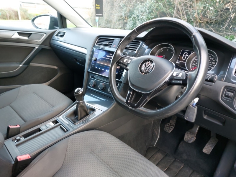 Used Volkswagen Golf 2017 for sale - 77078134: Photo 11