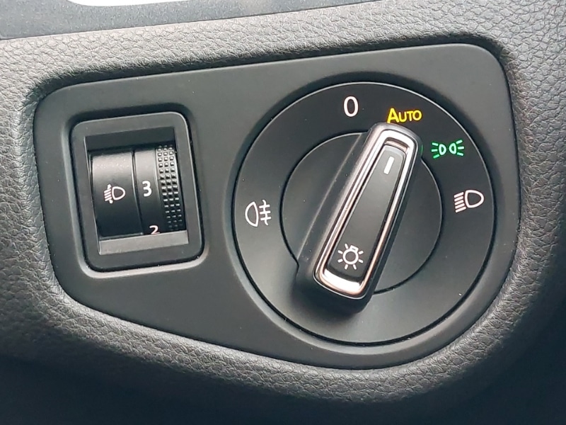 Used Volkswagen Golf 2017 for sale - 77078134: Photo 16