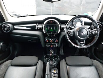 Used MINI Hatch 2018 for sale - 78164045: Photo