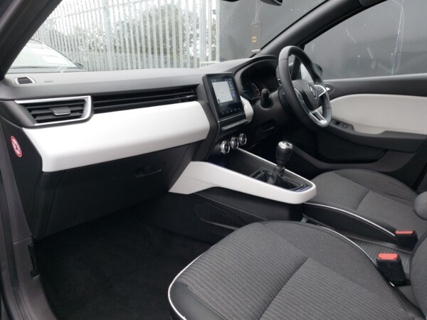 Used Renault Clio 2022 for sale - 76271912: Photo 5