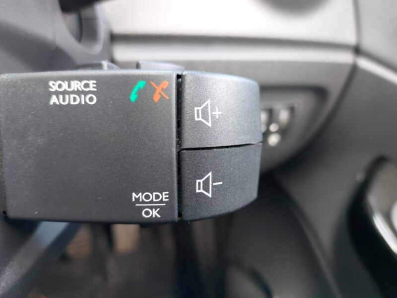 Used Renault Captur 2016 for sale - 77760975: Photo 19