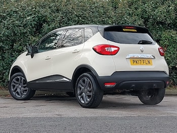 Used Renault Captur 2017 for sale - 76275514: Photo