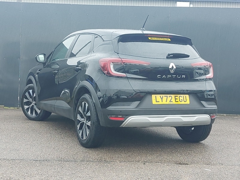 Used Renault Captur 2023 for sale - 77548704: Photo 3