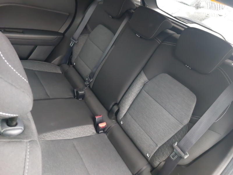 Used Renault Captur 2023 for sale - 77548704: Photo 6