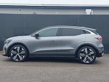 Used Renault Megane E Tech 2023 for sale - 77466473: Photo