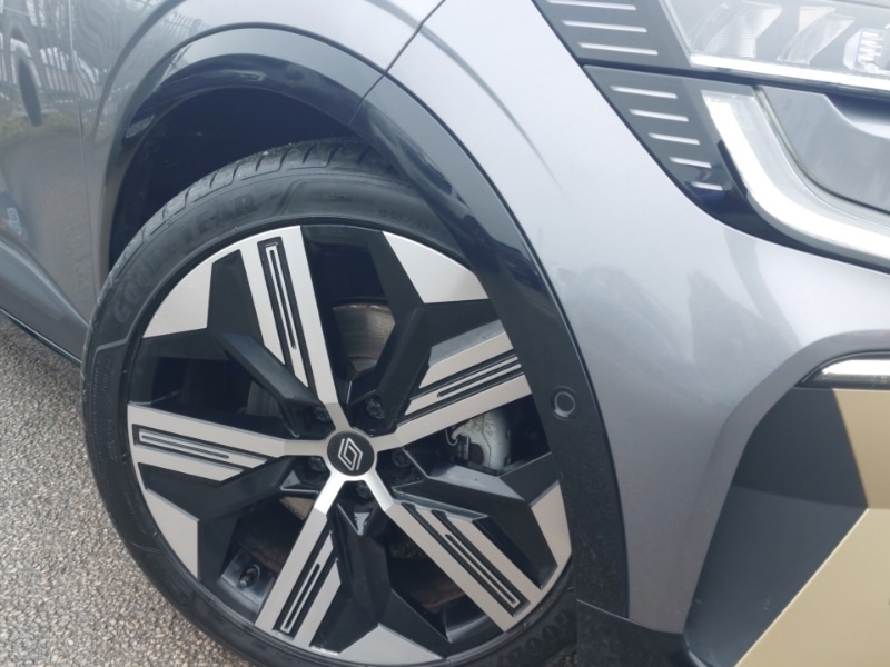 Used Renault Megane E Tech 2023 for sale - 77466473: Photo 9