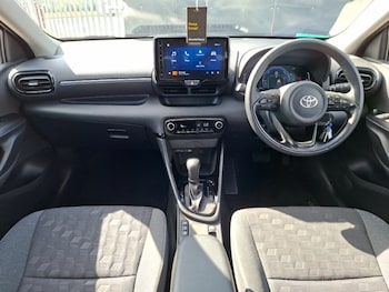 Used Toyota Yaris 2025 for sale - 78932970: Photo