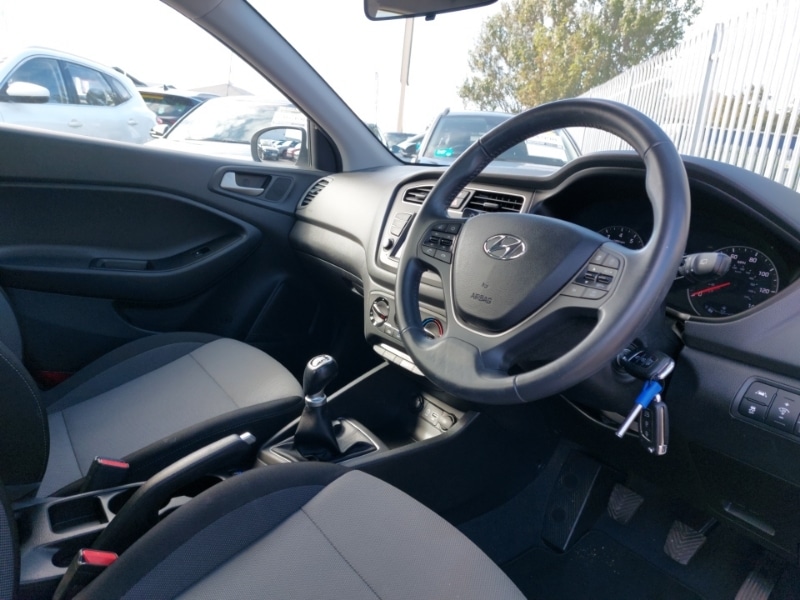 Used Hyundai i20 2020 for sale - 76078401: Photo 11