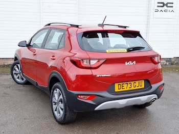 Used Kia Stonic 2023 for sale - 78693202: Photo
