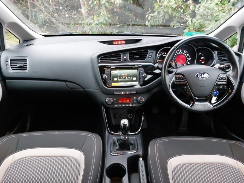 Used Kia Ceed 2014 for sale - 77141122: Photo 2