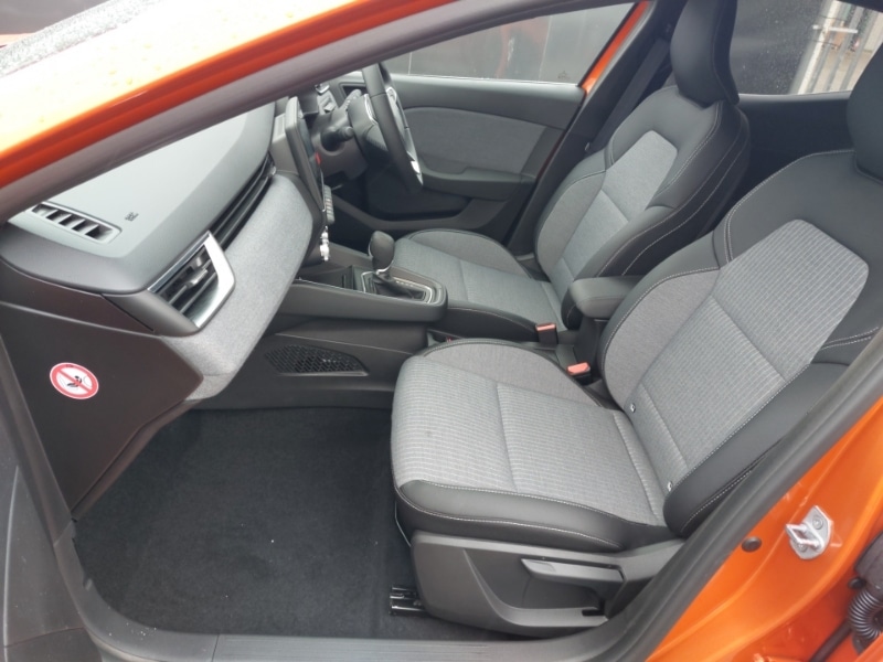 Used Renault Clio 2025 for sale - 77605696: Photo 5