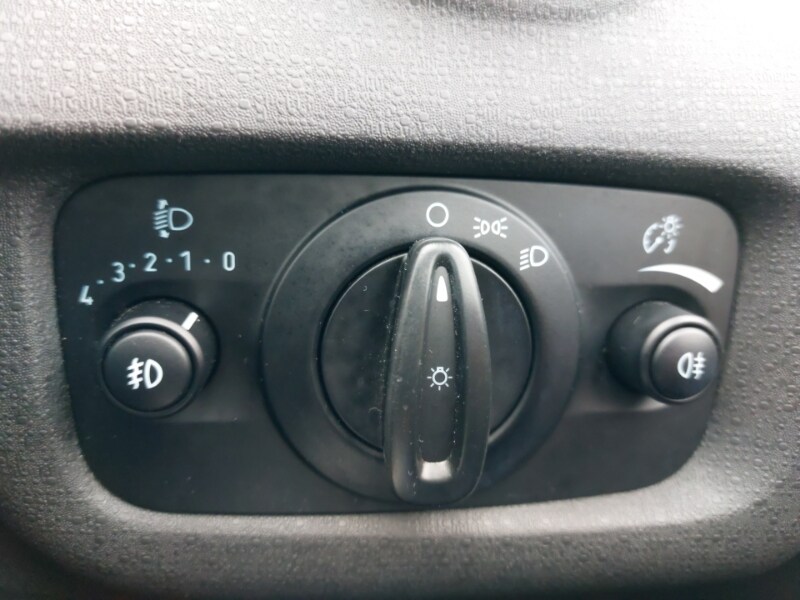 Used Ford Fiesta 2017 for sale - 76815898: Photo 18