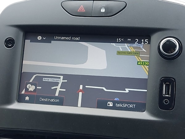 Used Renault Clio 2018 for sale - 76309072: Photo 12