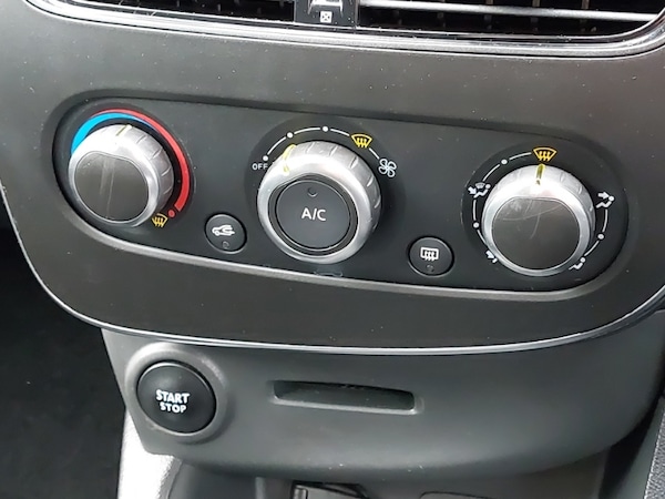 Used Renault Clio 2018 for sale - 76309072: Photo 15