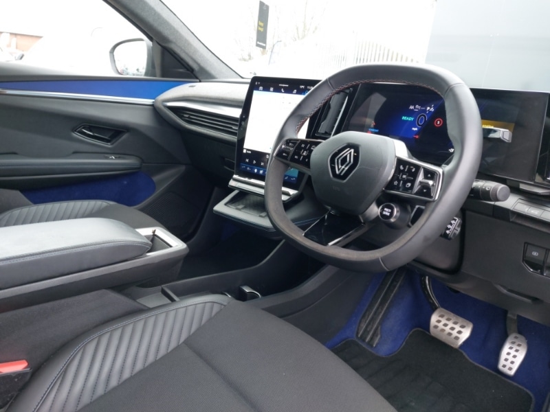 Used Renault Scenic E-Tech 2024 for sale - 76537125: Photo 11