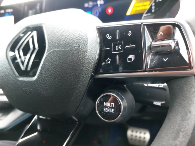 Used Renault Scenic E-Tech 2024 for sale - 76537125: Photo 17