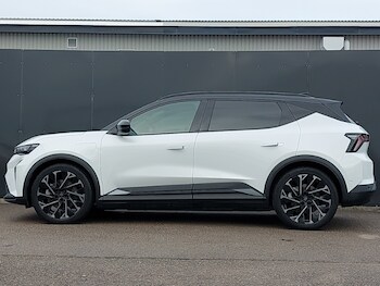 Used Renault Scenic E-Tech 2024 for sale - 76537125: Photo